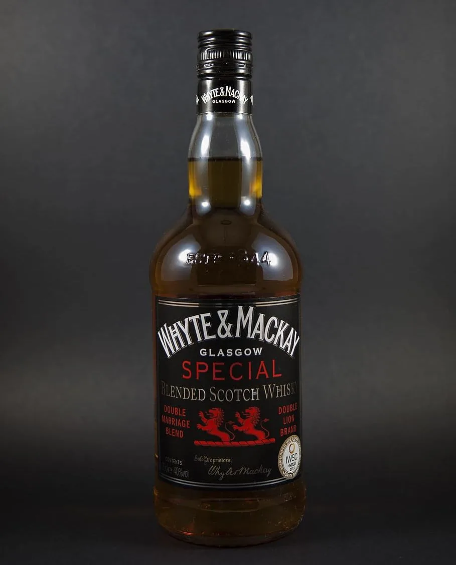 Whyte & Mackay Special Blended Scotch 700ML | Whiskypedia
