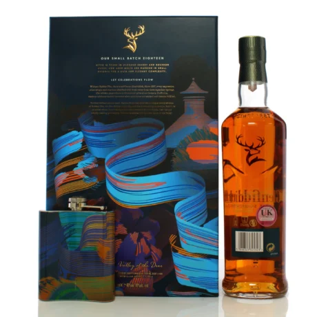 Glenfiddich 18 años 700ml con petaca 10
