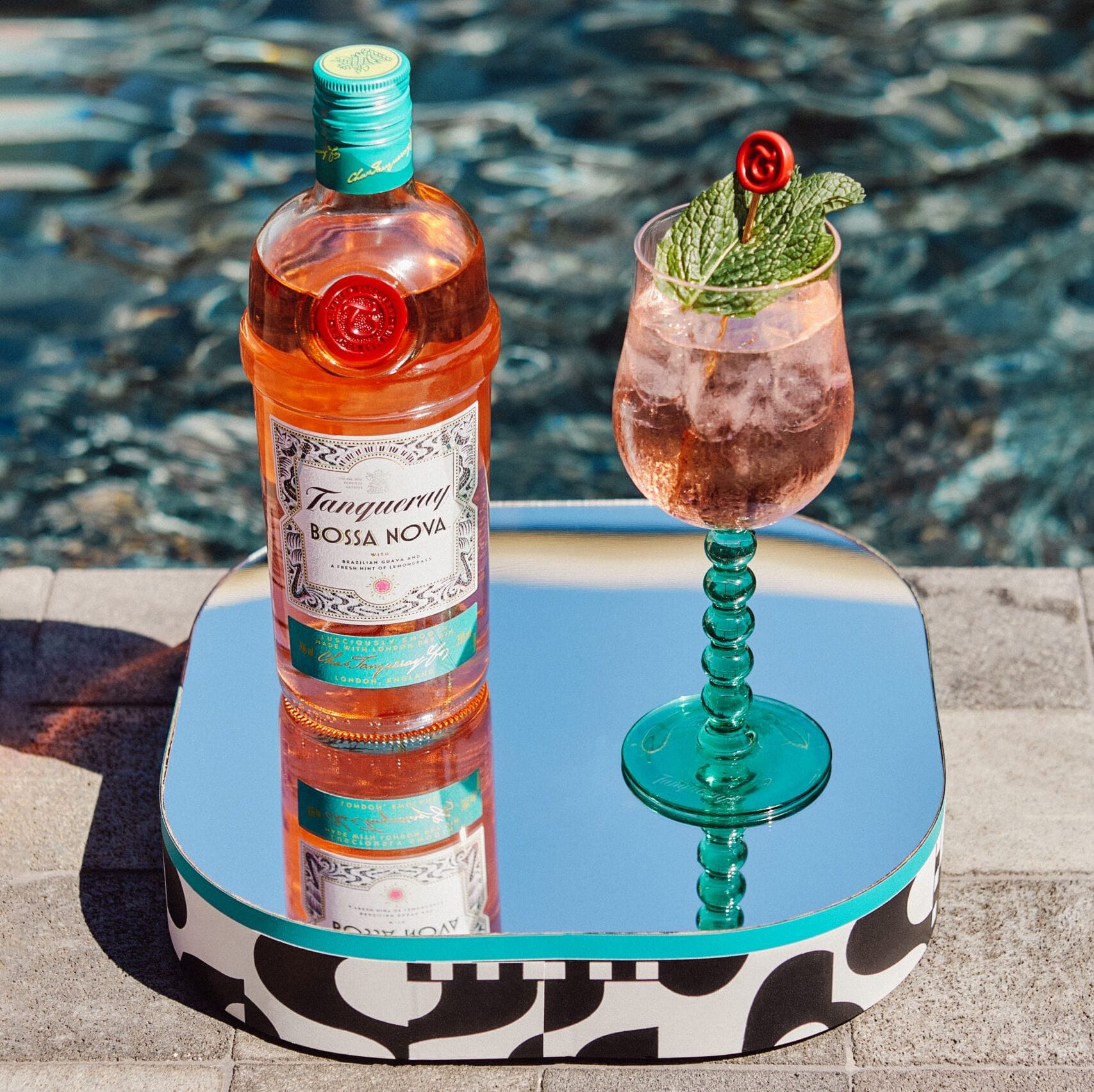 Tanqueray Bossa Nova 8