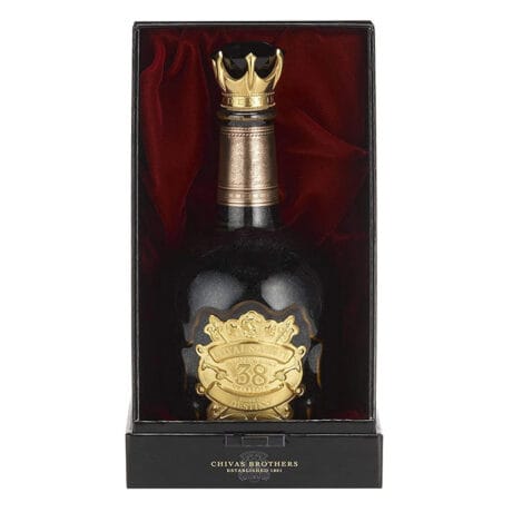 Royal Salute 38 años Stone of Destiny 500ml 7