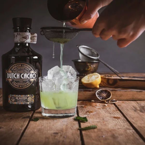 SUPERIOR LIQUEUR CREME DE CACAO DUTCH CACAO 2