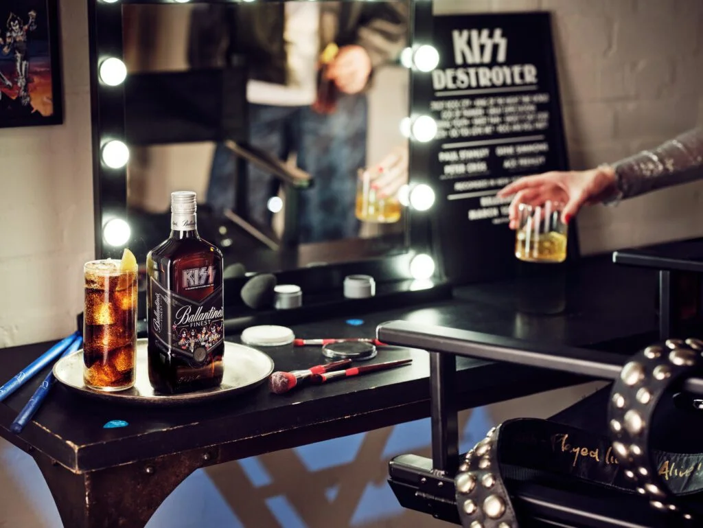 Ballantines Finest Edicion Limitada KISS 700ML | Whiskypedia